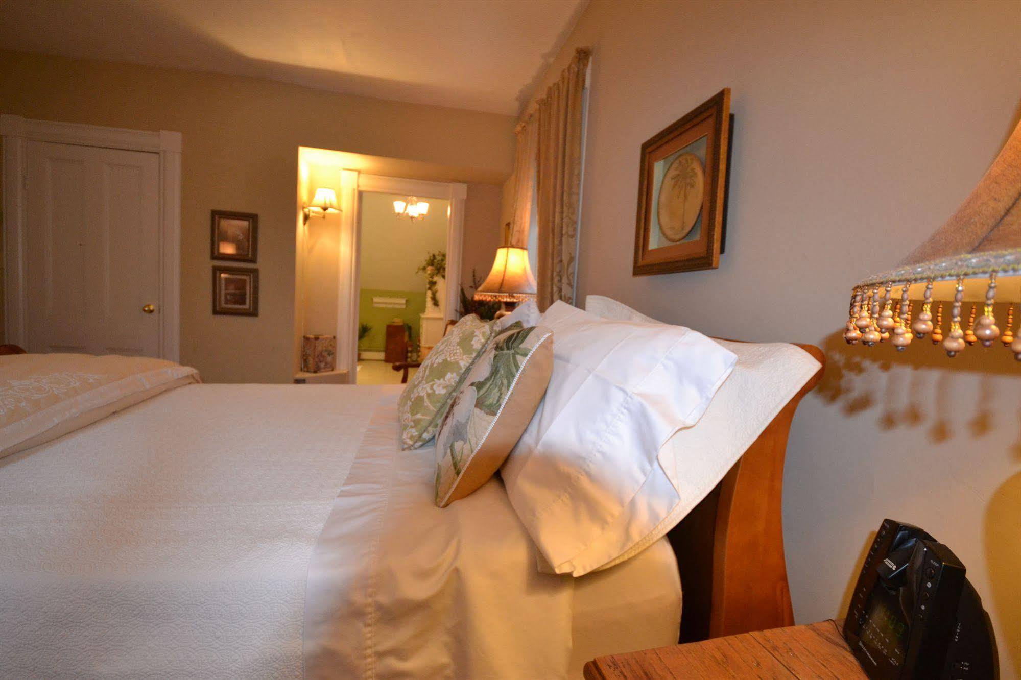 Briarwood Bed & Breakfast Elmsdale Exterior photo